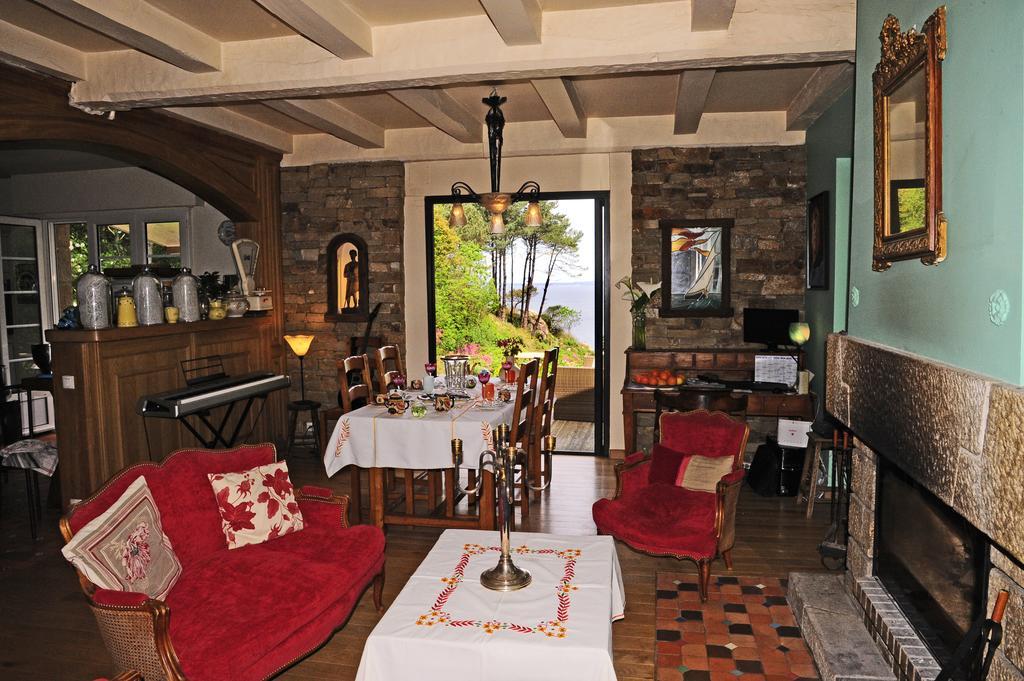 Poullan-sur-Mer Les Fous De Bassans B&B 외부 사진
